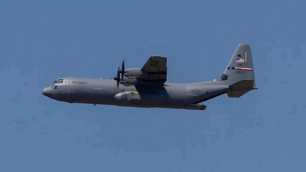 Pakistan's Low-Altitude Flyby: A Show of Force or a Clever Ruse?